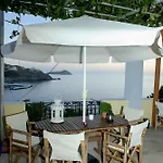 With Seaview Kálymnos