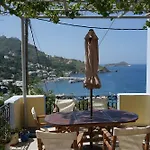 아파트 With Seaview